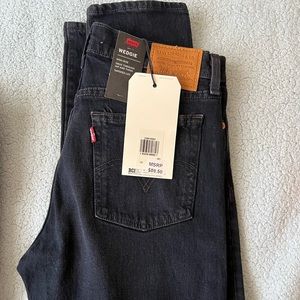 NEW PREMIUM LEVI WEDGIE JEANS SIZE 28x30